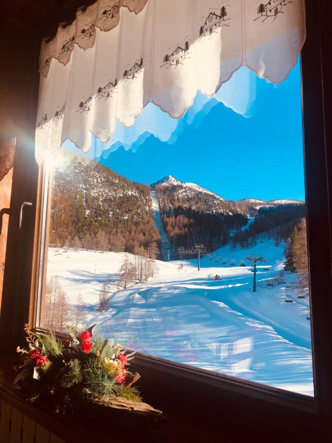 Hotel Piccolo Chalet 克拉维埃 外观 照片