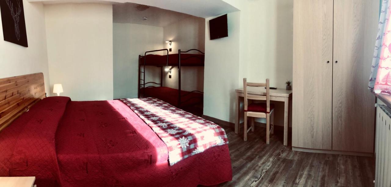 Hotel Piccolo Chalet 克拉维埃 外观 照片