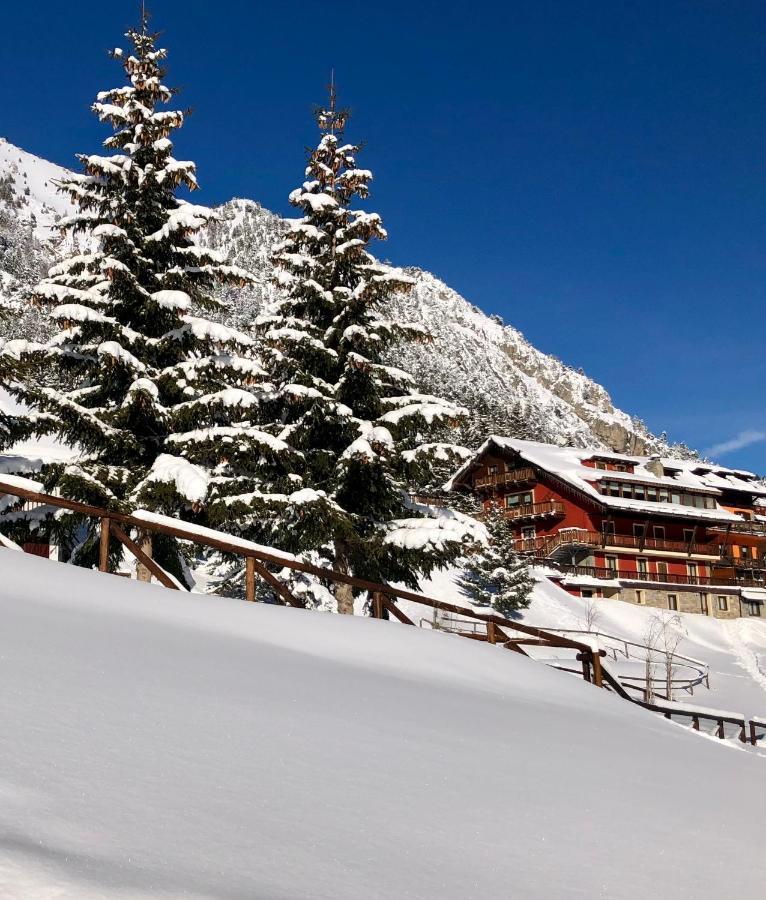 Hotel Piccolo Chalet 克拉维埃 外观 照片
