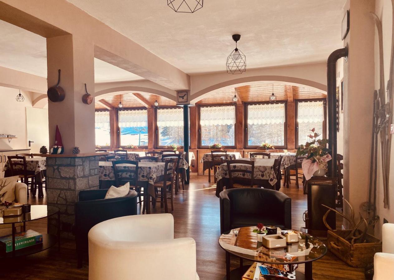 Hotel Piccolo Chalet 克拉维埃 外观 照片