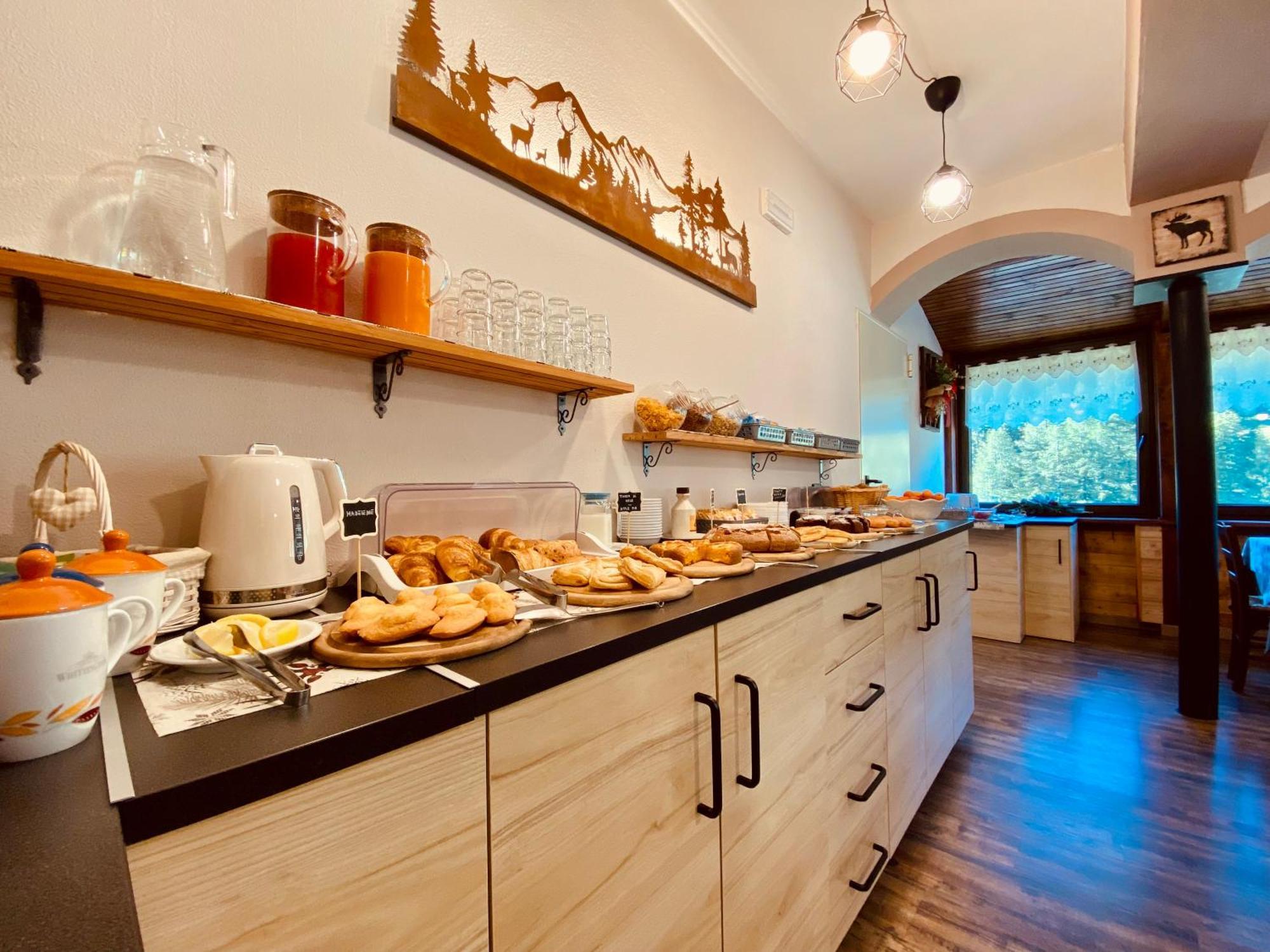 Hotel Piccolo Chalet 克拉维埃 外观 照片